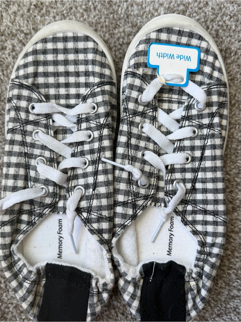 Time and Tru Black and White Gingham Women’s Lace-Up Sneakers